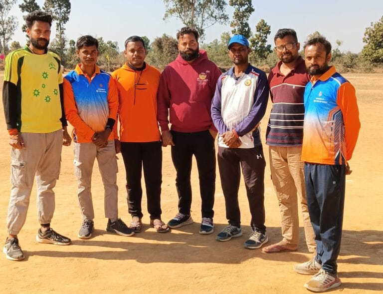 गिद्धौर प्रीमियर लीग में सिंदवारी फाइटर टीम के विजयी खिलाड़ी