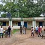 Home 57 कुंदा के विद्यालय में चोरी के बाद टूटा ताला और खाली कंप्यूटर रूम