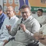 सांसद मनीष जायसवाल ने किया प्रेस-वार्ता, मानसून सत्र की अपनी उपलब्धियां की साझा 4 IMG-20250825-WA0013